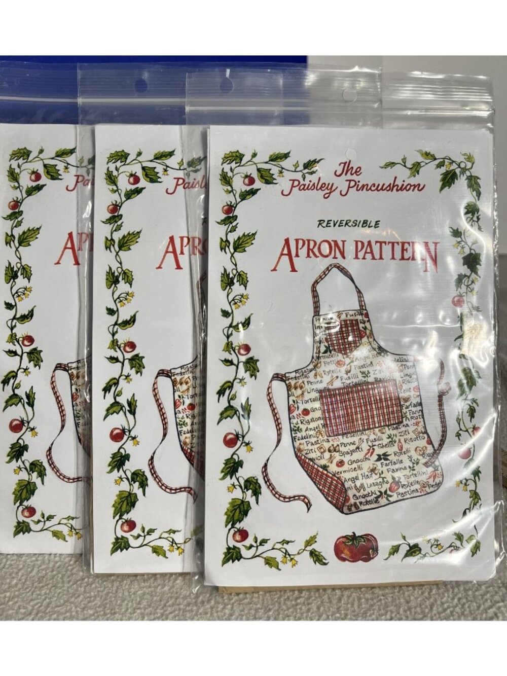 The Paisley Pincushion REVERSIBLE APRON Sewing Pattern - Picture 5 of 6